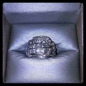 Premier Designs Jewelry Buckle Up Ring Size 6